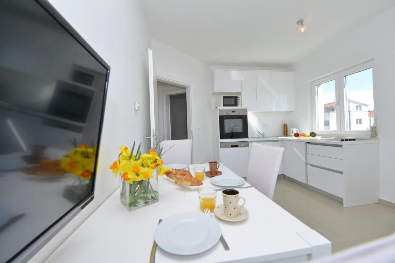 Apartments Verita Pakoštane Екстериор снимка